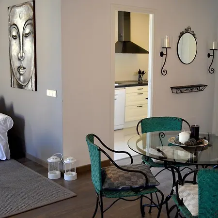 Edificio Roses Apartment *